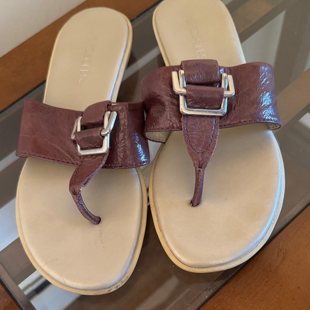 Aerosols Sandals